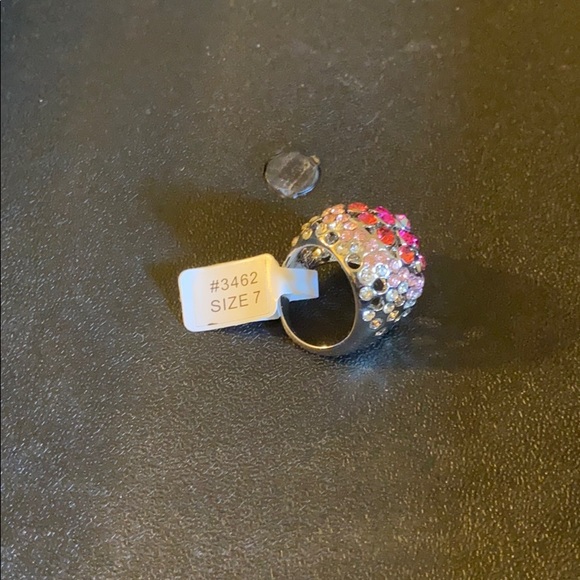 Ring - Picture 3 of 3